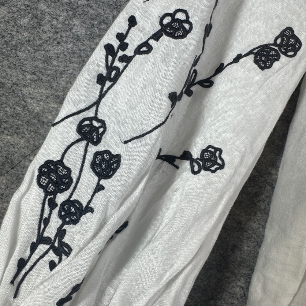 Club Monaco Linen Boho Blouse White XS Embroidered Sleeve Button Shirt Summer - Picture 5 of 16